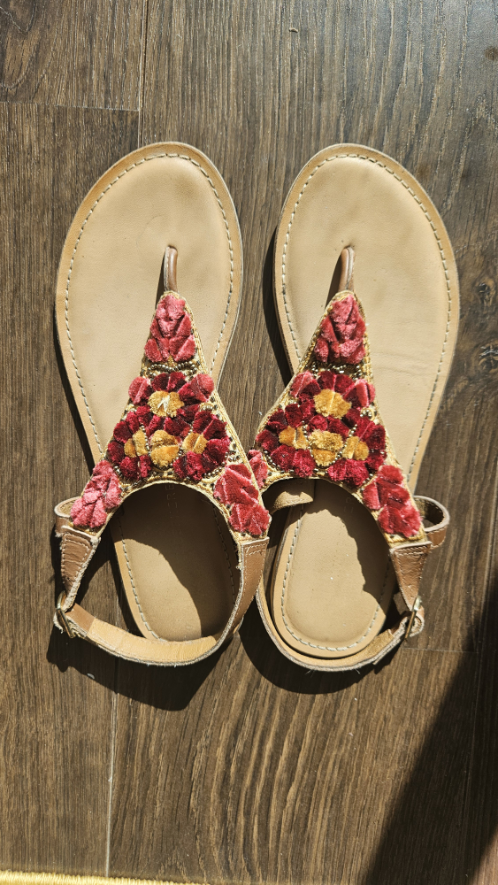 DURABLE and Beautiful Bohemian Style Floral Sandals, Size 7.5 - photo 3