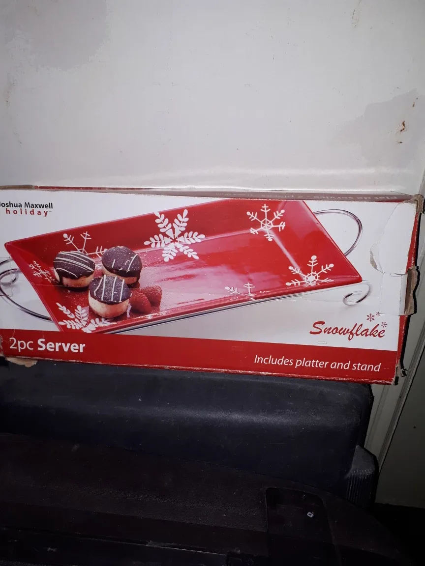 Joshua Maxwell Holiday Snowflake 2pc Server Set thumbnail