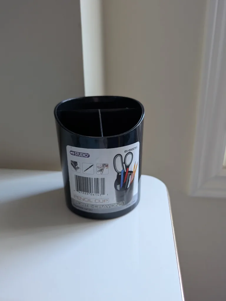 🇨🇦Studio Pencil Cup - Black thumbnail