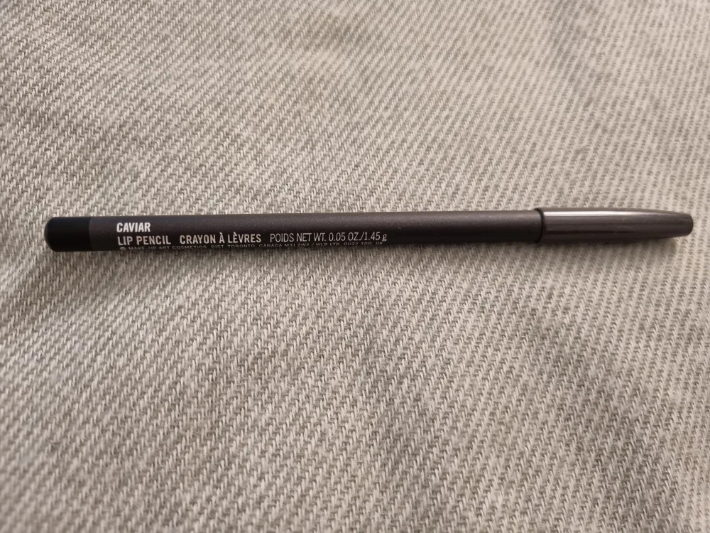 MAC Lip Pencil - Caviar (Black) thumbnail