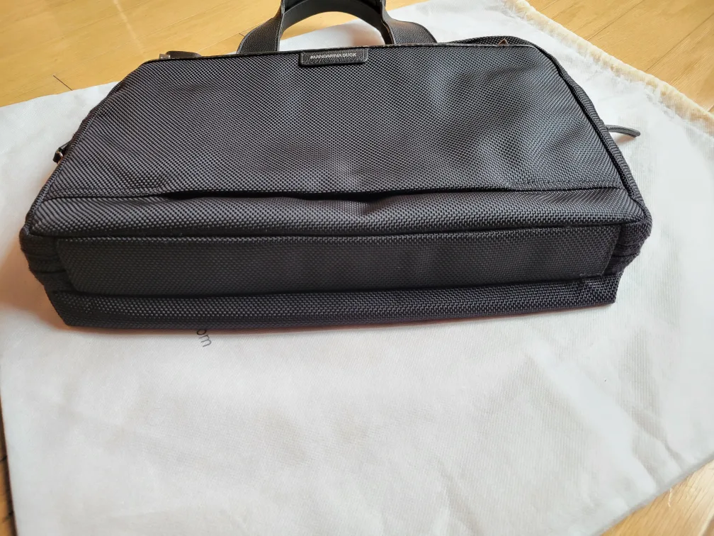 Mandarina Duck Black Nylon & Leather Laptop Messenger Bag image indicator(7)