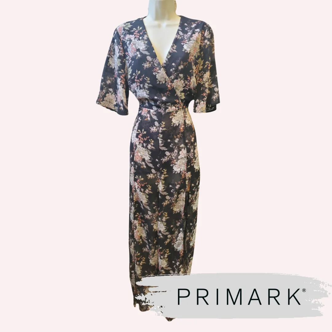 ❗️REDUCED❗️Atmosphere Spring Summer Floral Jumpsuit Romper thumbnail