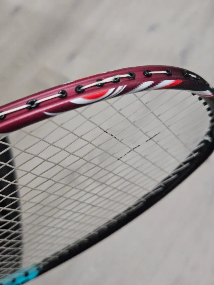 Yonex Astrox 100 Game 4UG5 Badminton Racket image indicator(6)