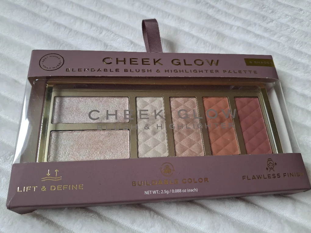 Cheek Glow Blush & Highlighter Palette (New) image indicator(2)