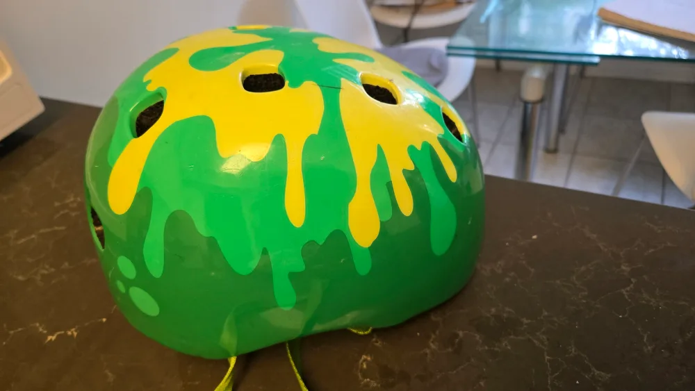 Schwinn Kids' Helmet - Green thumbnail