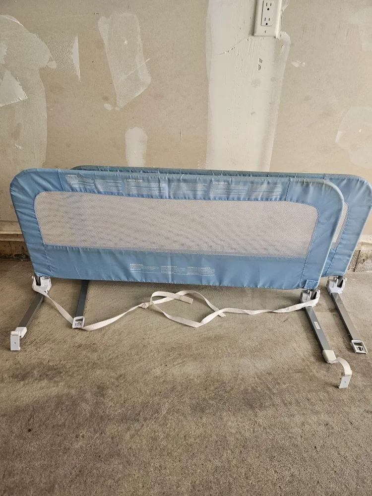 Summer Infant Bed Rails x 2 thumbnail
