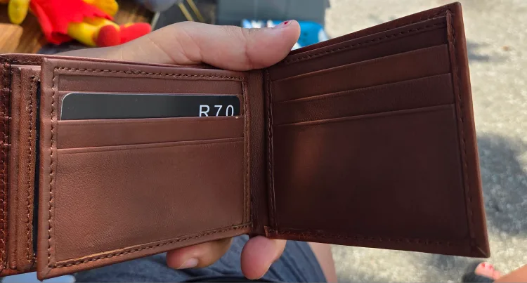 Brown Leather Bi-Fold Wallet thumbnail