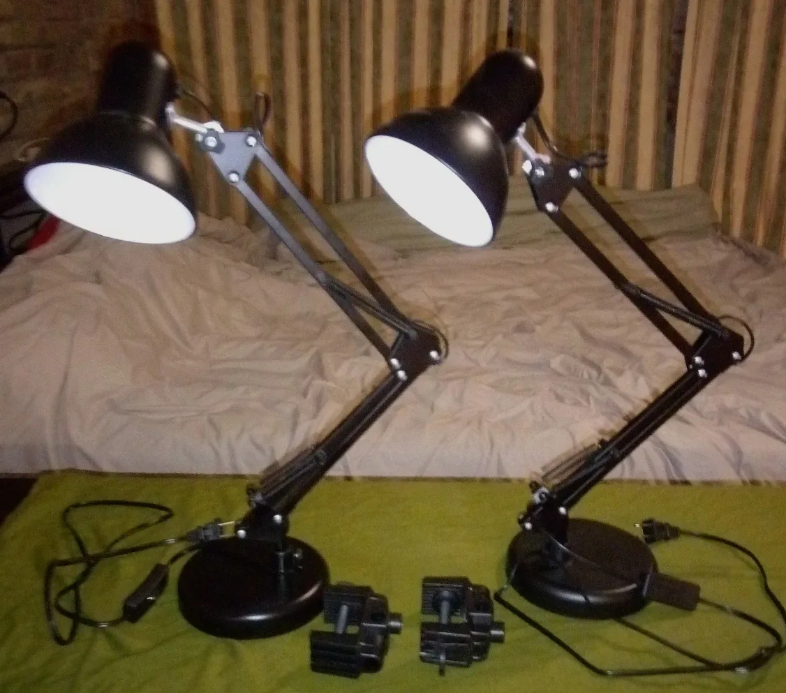 Black Swing Arm Lamps thumbnail