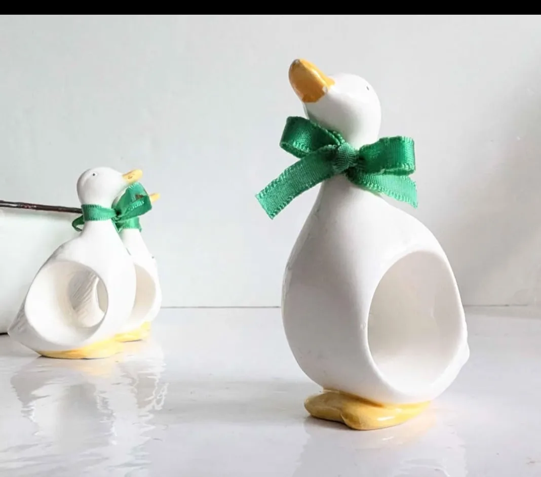 Set of 4 Napkin Rings ~ Porcelain Ducks image indicator(6)