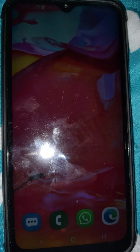 Samsung Galaxy A70 thumbnail