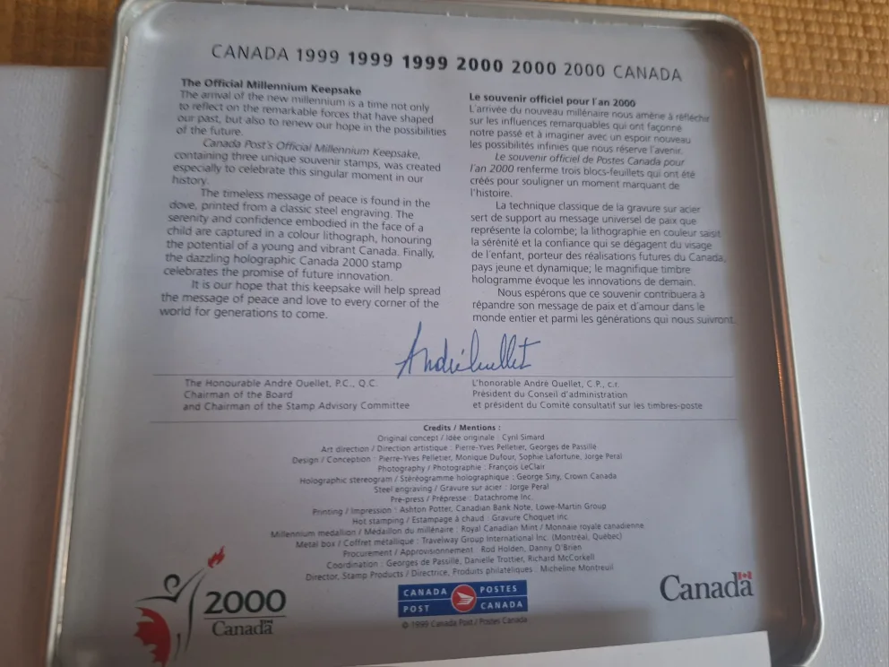 1999-2000 Canada Post Millennium Keepsake Stamps & Coin  Set image indicator(4)
