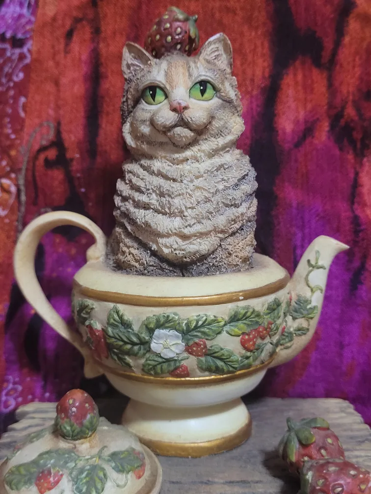 Cat Teapot Figurine with Strawberries thumbnail