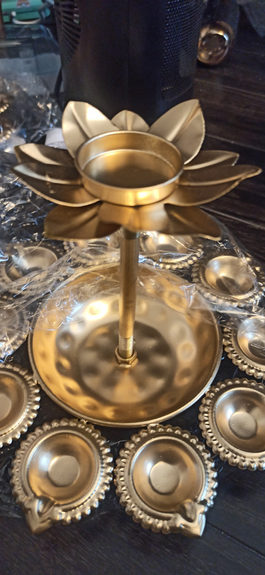 Gold-tone Metal Diya Stand. Urli Stand🍁 - photo 3
