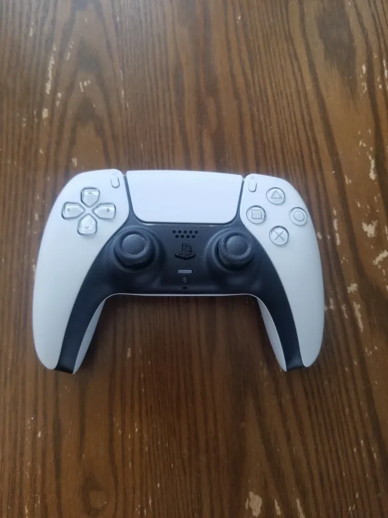 PS5 Slim Digital Edition Console image indicator(7)