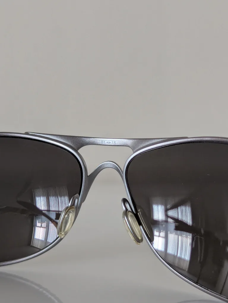 Oakley Sunglasses – Black with Polarized Lenses image indicator(4)