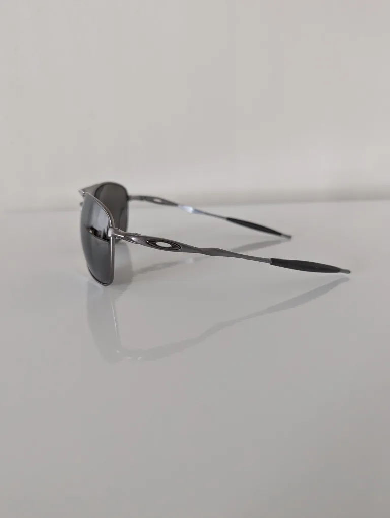 Oakley Sunglasses – Black with Polarized Lenses image indicator(8)