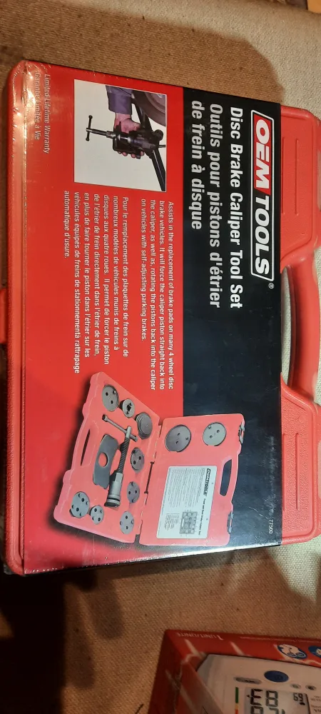 New OEMTOOLS 77500 Disc Brake Tool Set, 11-pc 🇨🇦 image indicator(2)