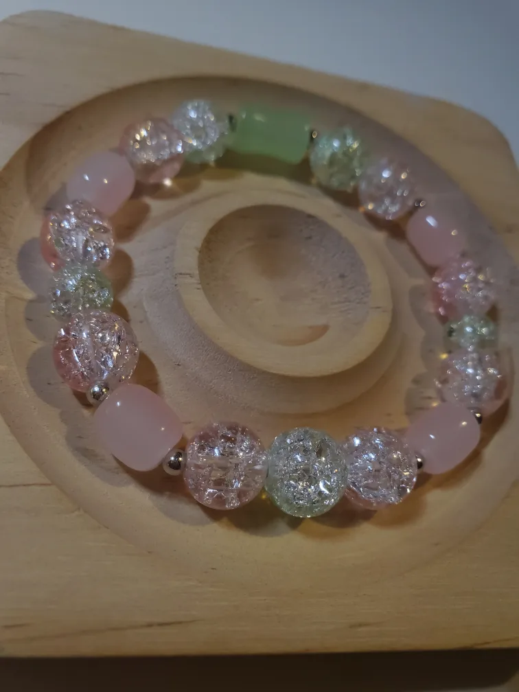HANDMADE Crystal Beaded Bracelet thumbnail