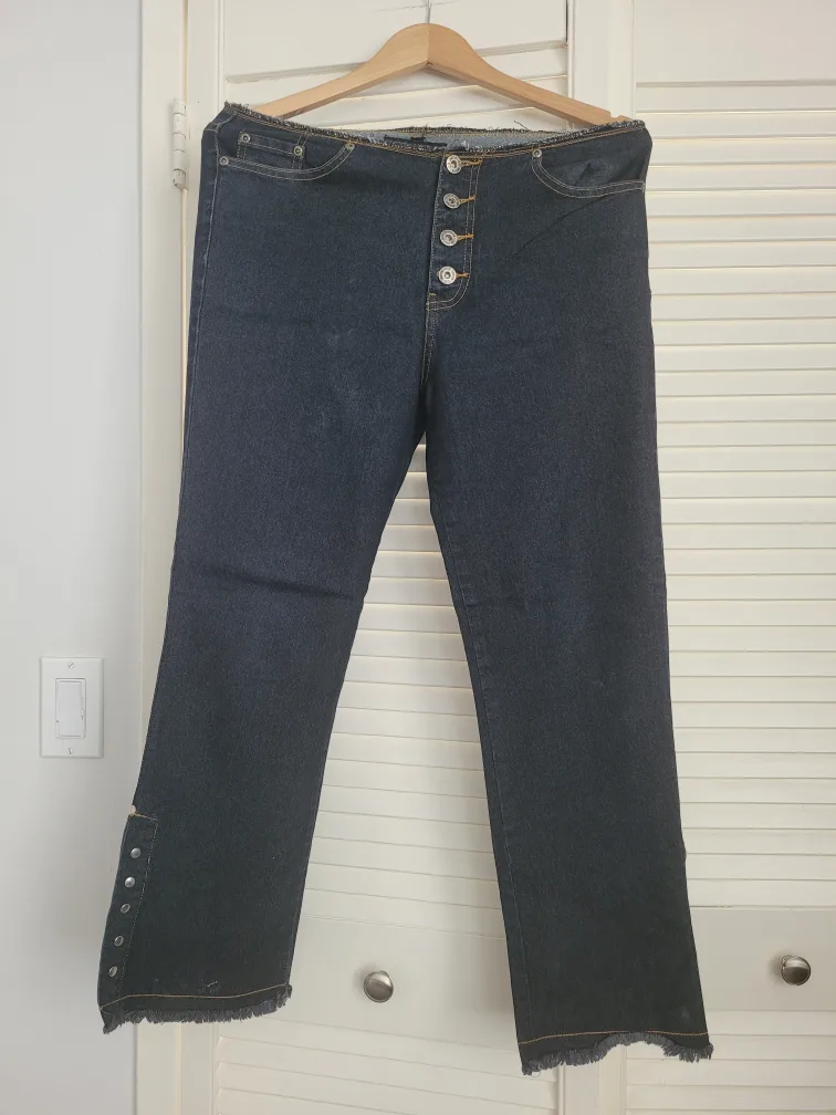 UB Jeans Stretch Dark Wash Jeans thumbnail