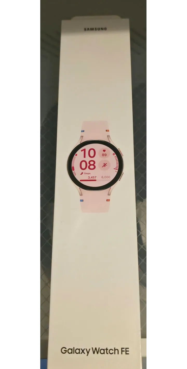 BNIB SAMSUNG FE SMARTWATCH, 40MM, CUSTOMIZABLE STRAP, WARRANTY image indicator(2)
