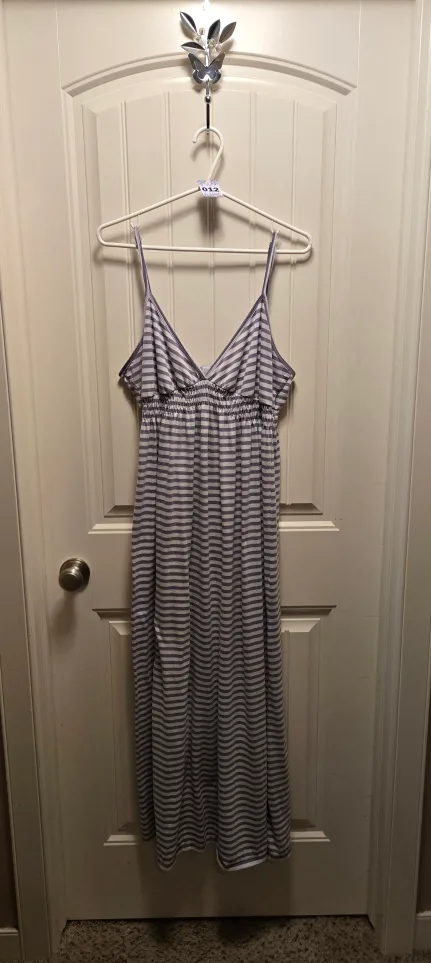 2X Old Navy Striped Dress thumbnail