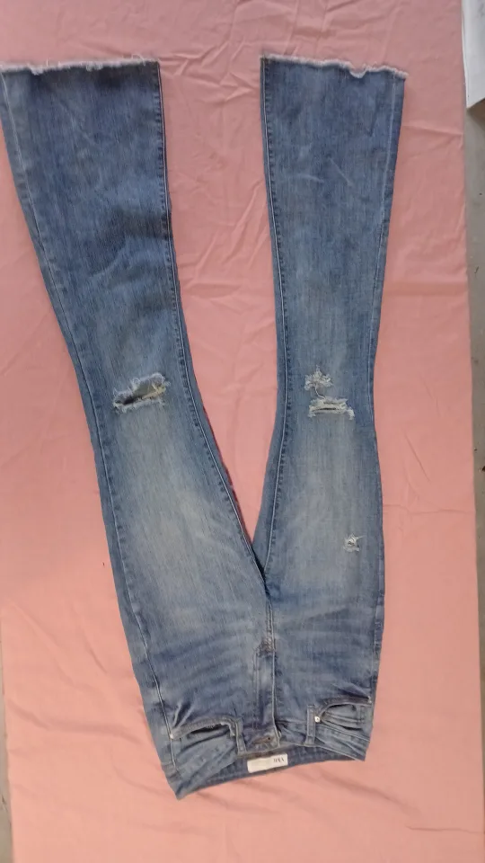 YMI High Rise Flare Jeans Size 3/26 thumbnail
