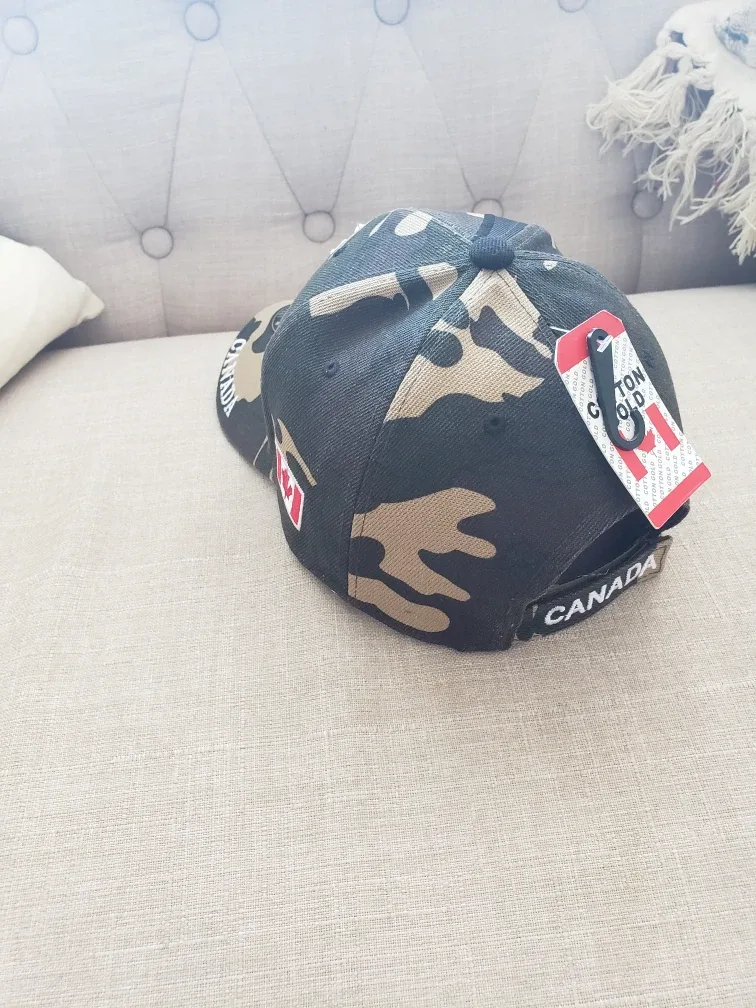 Canada Camo Baseball Cap - Brand New image indicator(2)