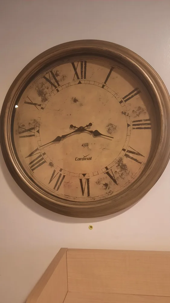 Cardinal Wall Clock thumbnail