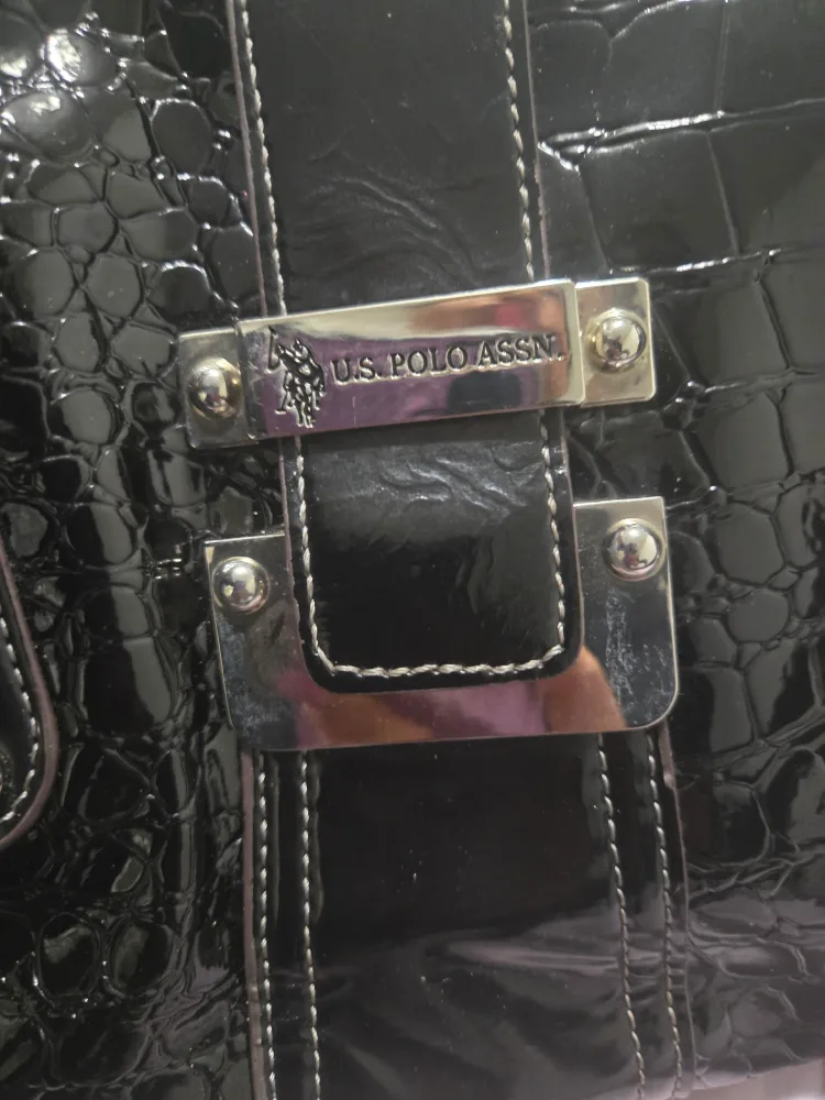 U.S. Polo Assn. Black Handbag image indicator(4)