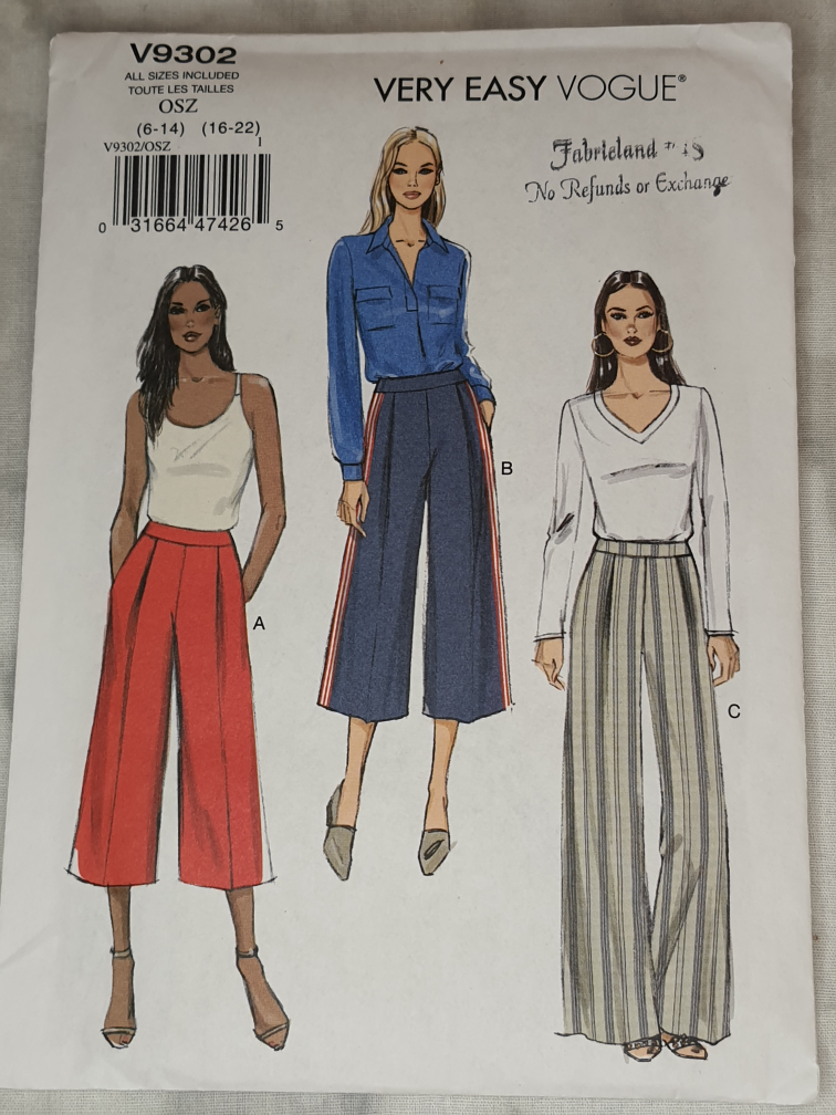 Vogue V9302 Sewing Pattern, Size OSZ (16-22)