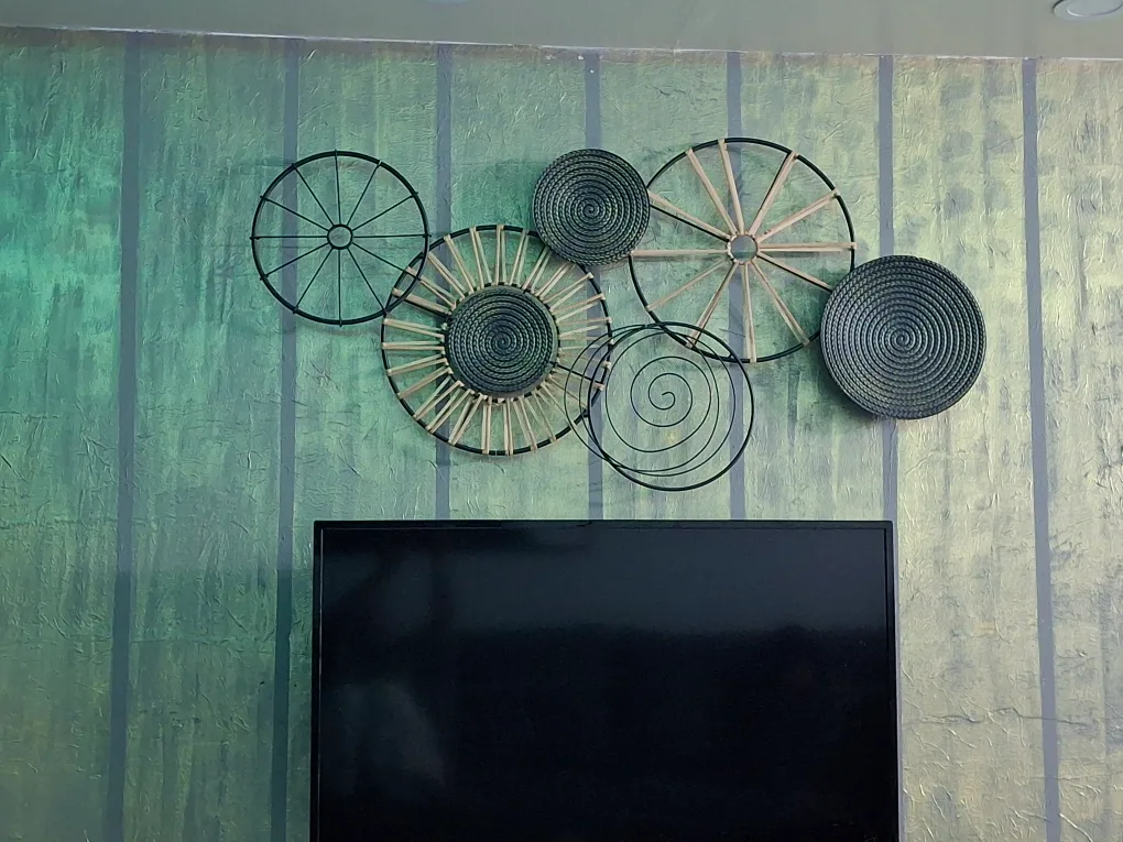 Metal & Wicker Wall Decor Set thumbnail