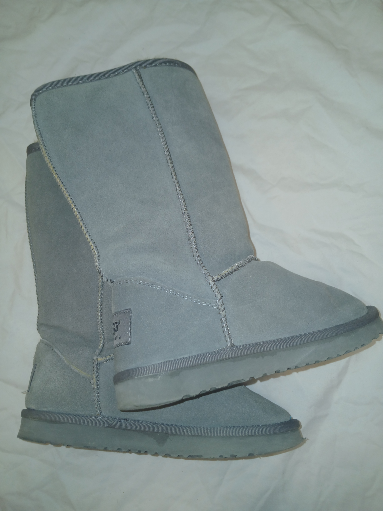 UGG Australia Classic Tall Boots - Size 5 - Grey - photo 2