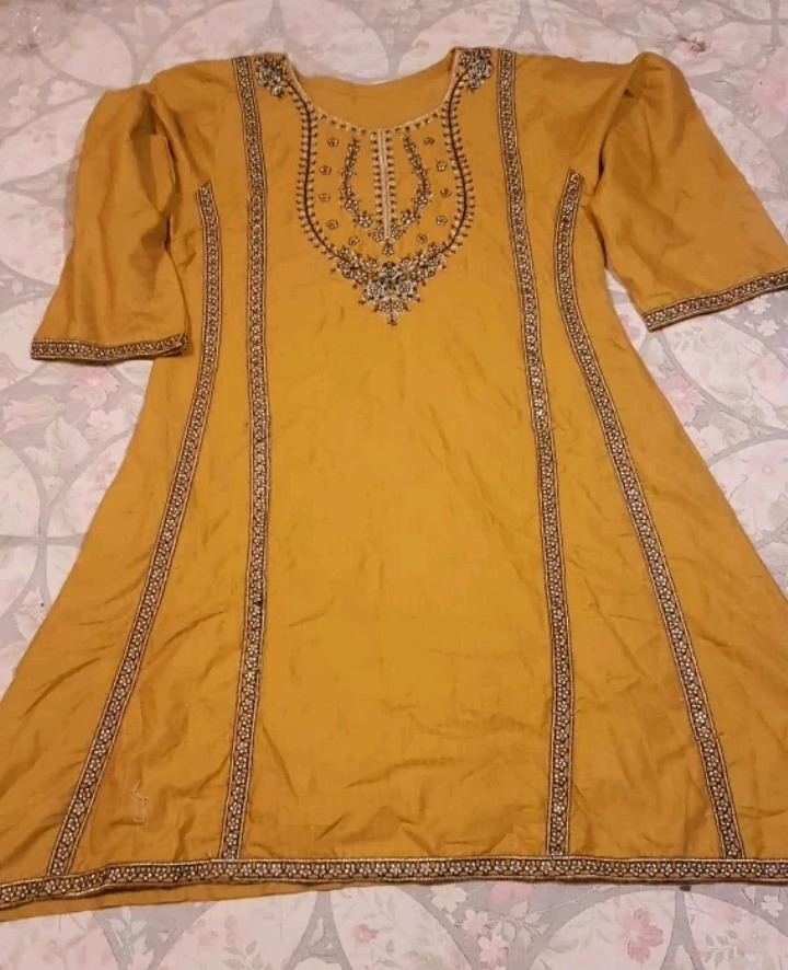 Mustard Yellow Embroidered Kurti - photo 3