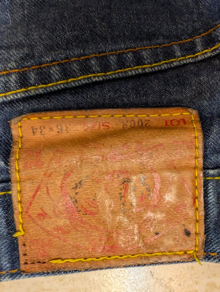 Evisu Jeans Lot 2007 Size 36x34 with Embroidery on Back Pockets image indicator(3)