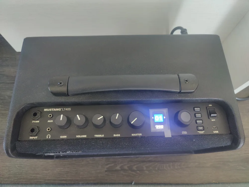 Fender Mustang LT40S Guitar Amplifier image indicator(2)