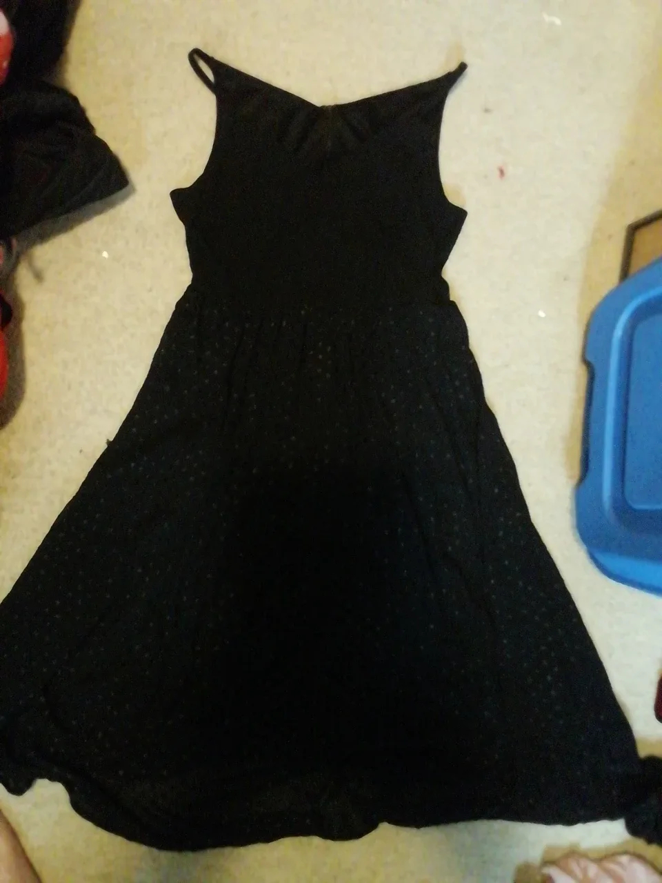 Black Dress thumbnail