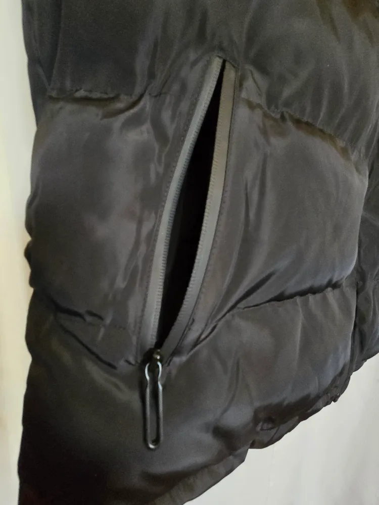 BN Warm lightweight Puffer Style Zip Vest Mens size Medium image indicator(3)