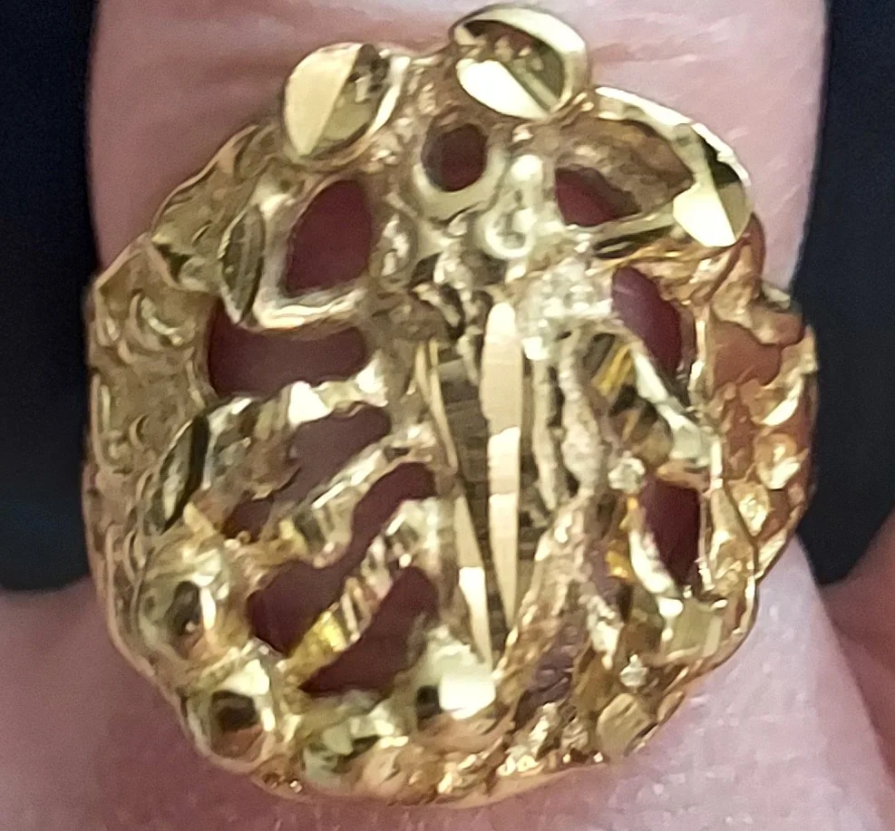 Gold Tone Scorpion Ring thumbnail