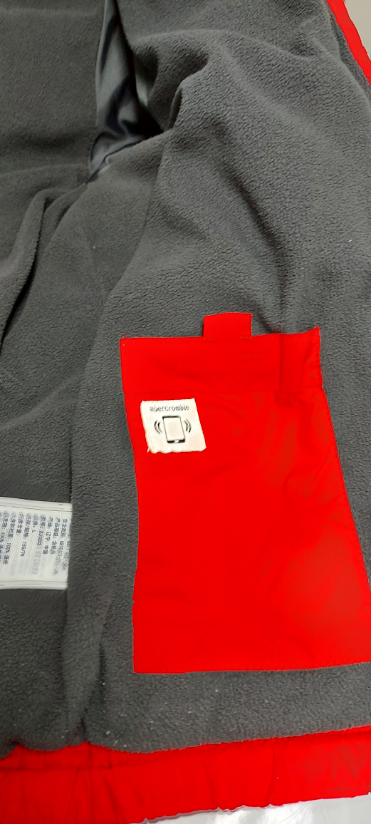 Abercrombie Kids Red Puffer Jacket - Size L - photo 3
