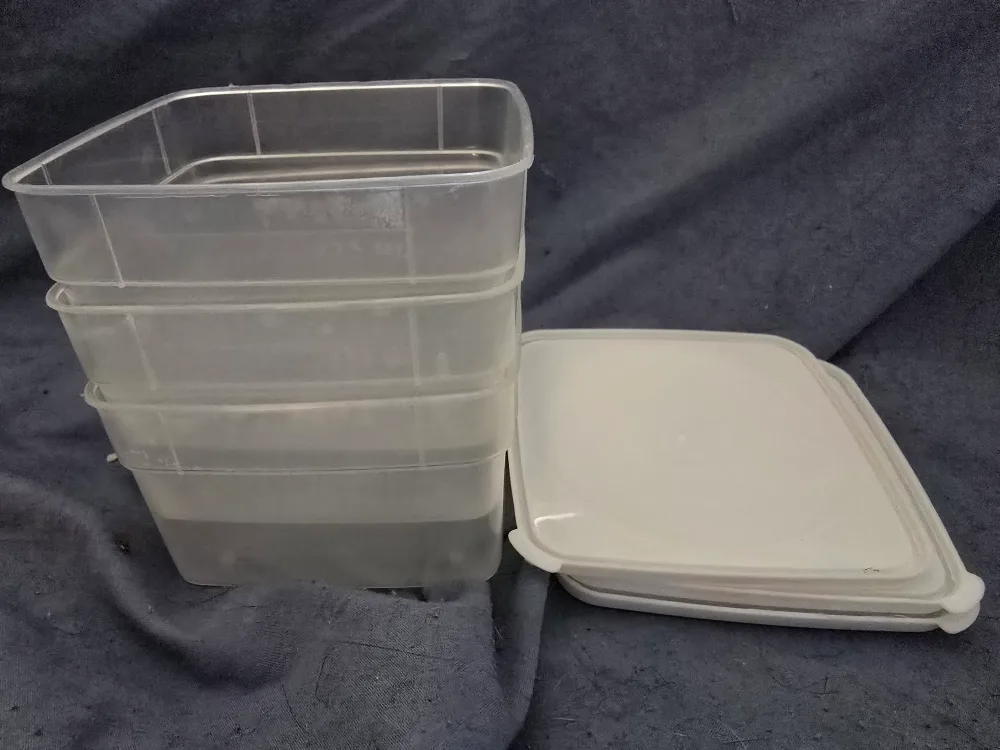 #freecycle Small Plastic Storage Containers thumbnail