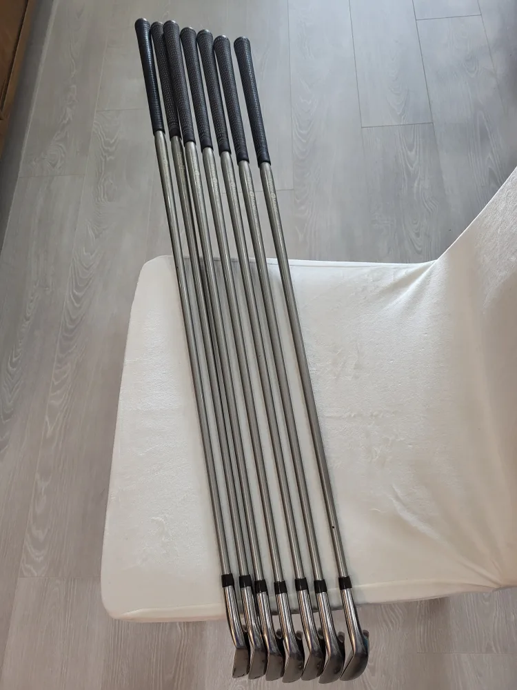 Cobra King Cobra S9-1 Irons Set image indicator(5)