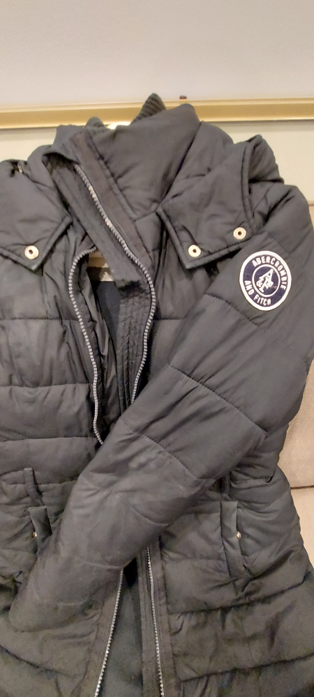 Abercrombie & Fitch Puffer Jacket - Size S