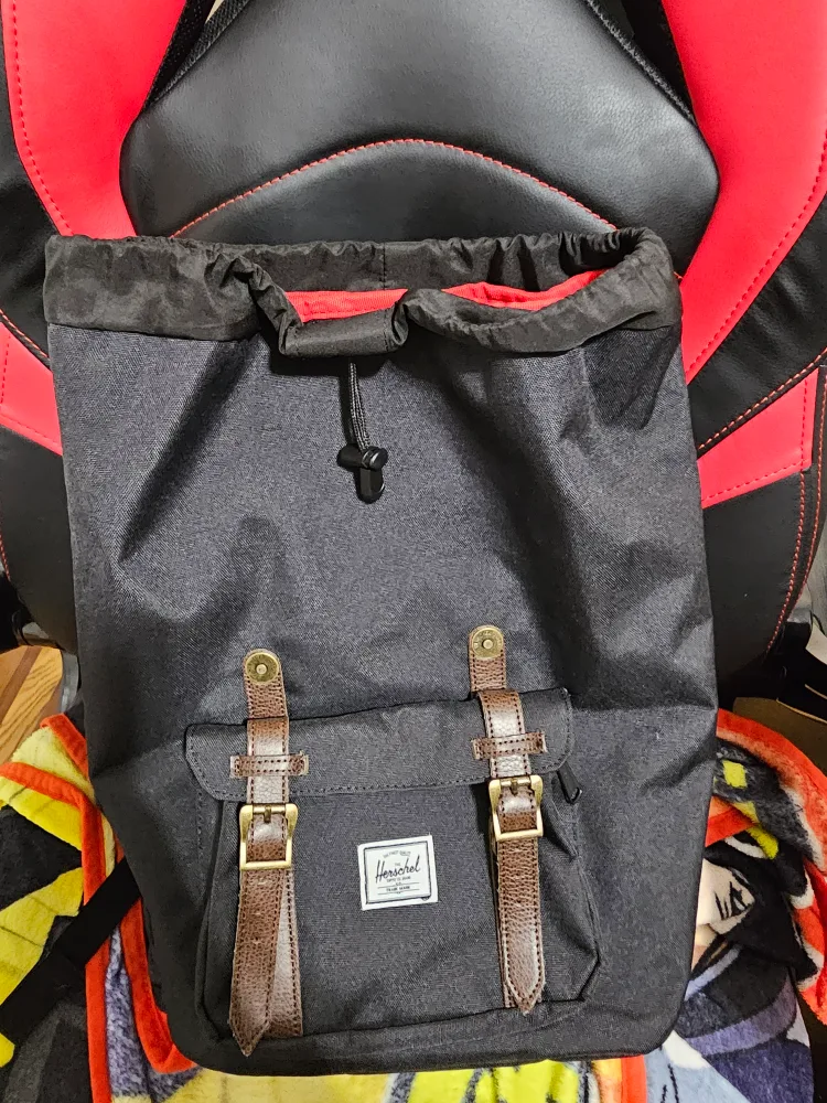 Herschel Supply Co. Black Backpack image indicator(3)