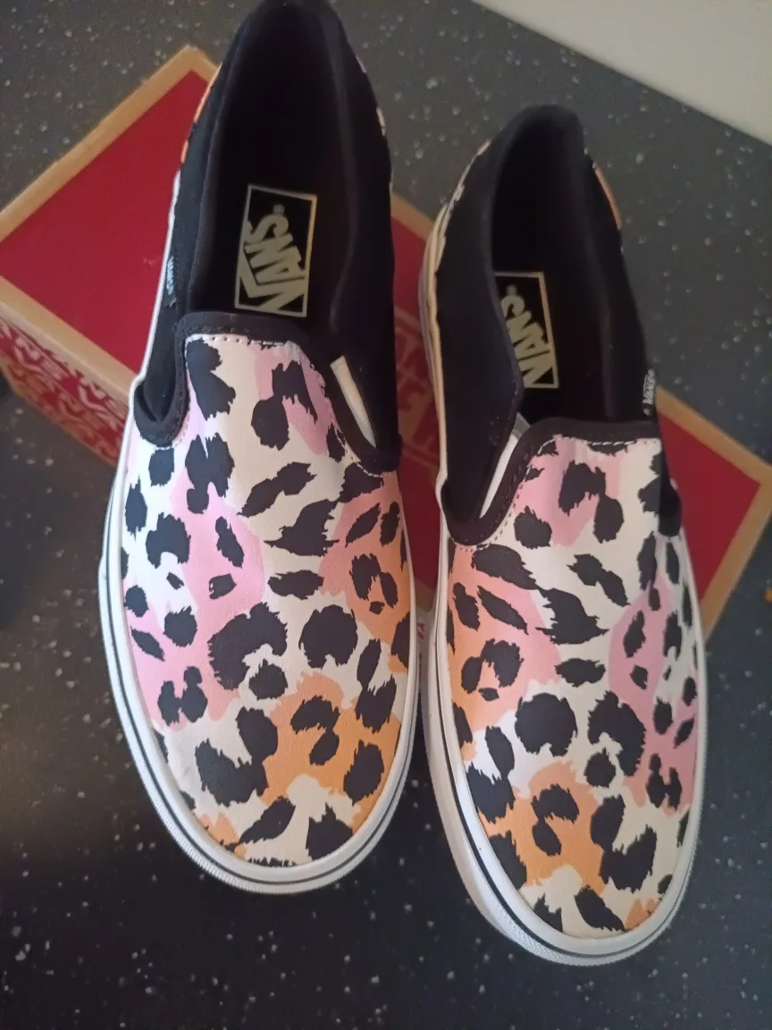 Vans Asher Animal Gradient Peach Pin, Size 9 (Women's) thumbnail