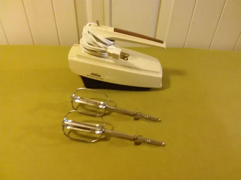 Sunbeam Mixmaster Hand Mixer 🇨🇦 thumbnail