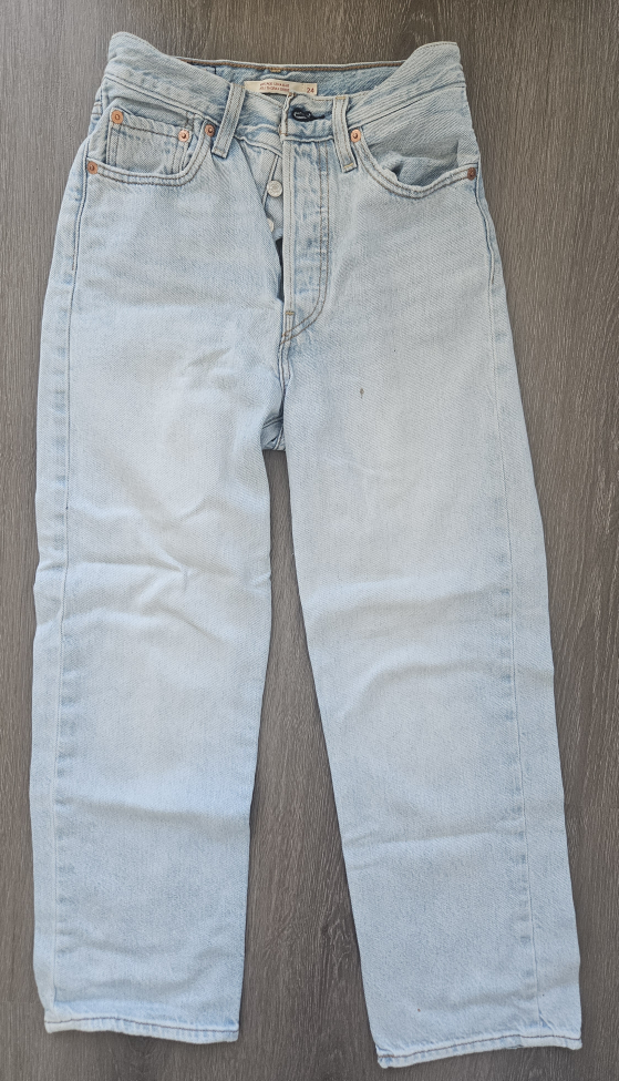 Levi's Ribcage Straight Jeans, Size 24