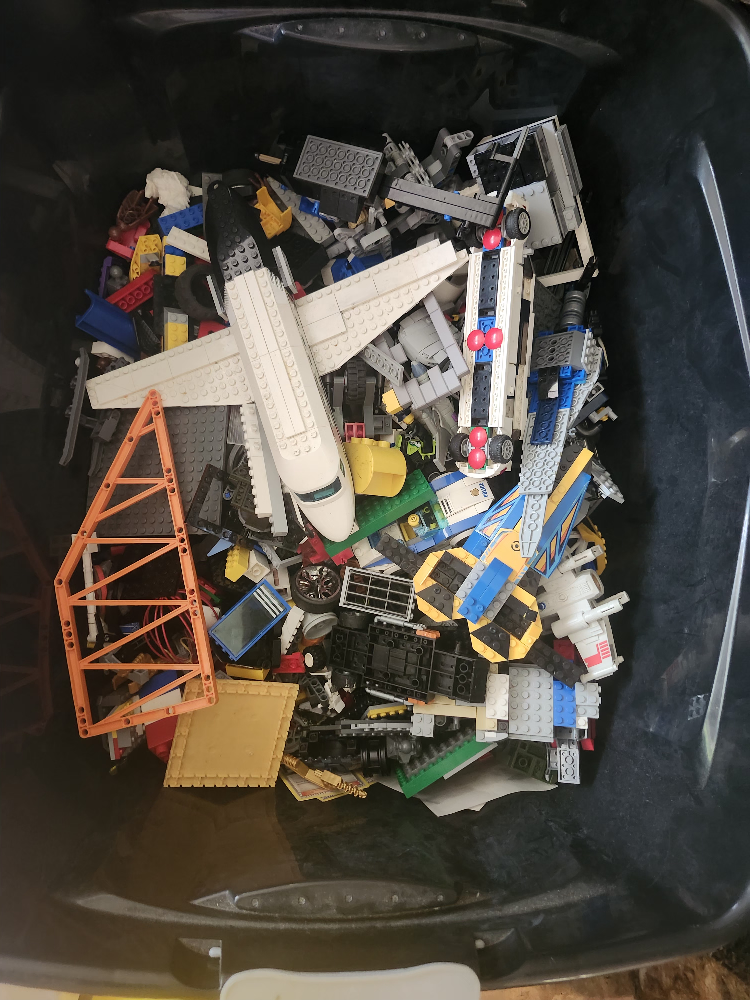 32  Pounds. Mixed LEGO Bricks & Pieces - photo 4