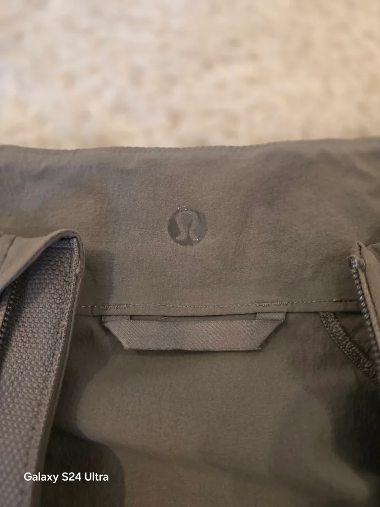 Lululemon Men's Jacket, Size Unknown image indicator(6)