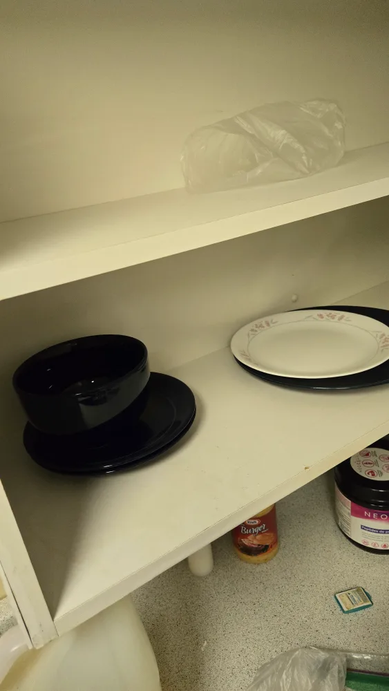 Dishes and Cutlery... thumbnail