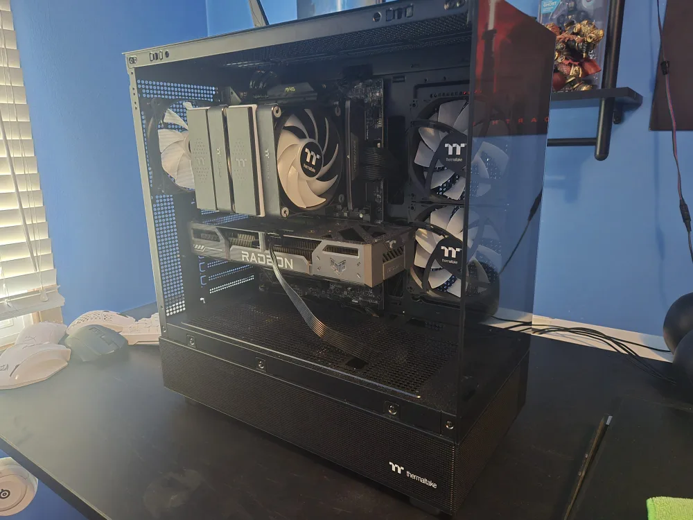 Custom Gaming PC image indicator(4)